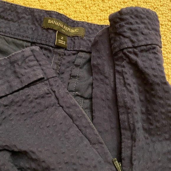 Banana Republic Button Pleated Short - Picture 3 of 4